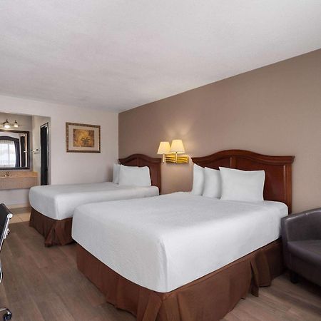 Travelodge By Wyndham Tucson Az Cortaro Ngoại thất bức ảnh