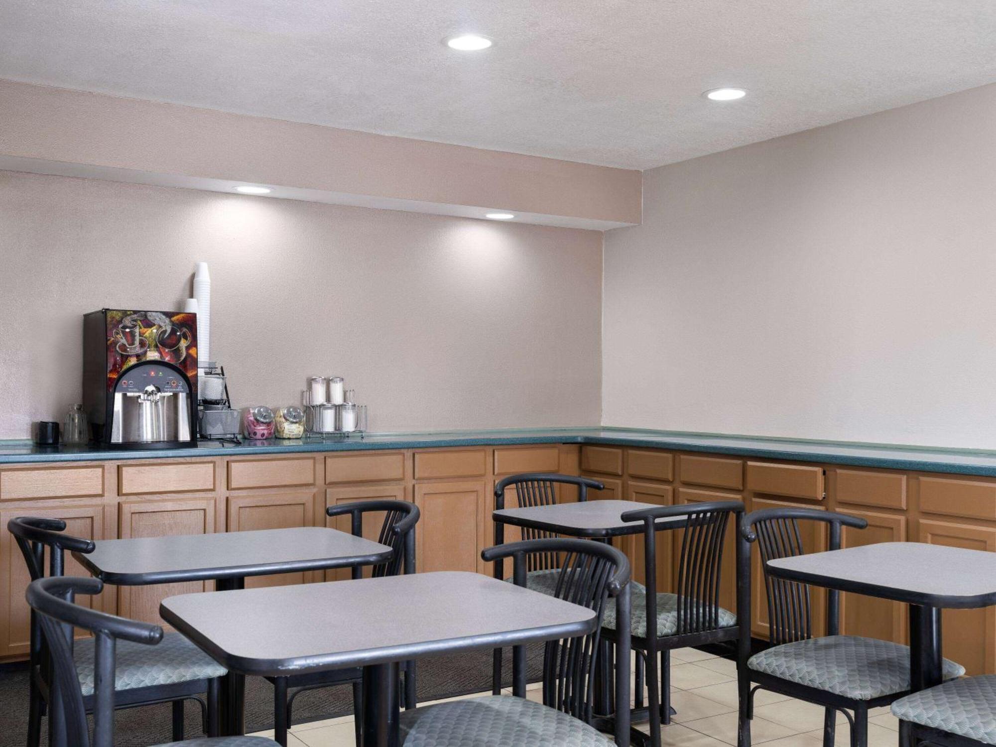 Travelodge By Wyndham Tucson Az Cortaro Ngoại thất bức ảnh